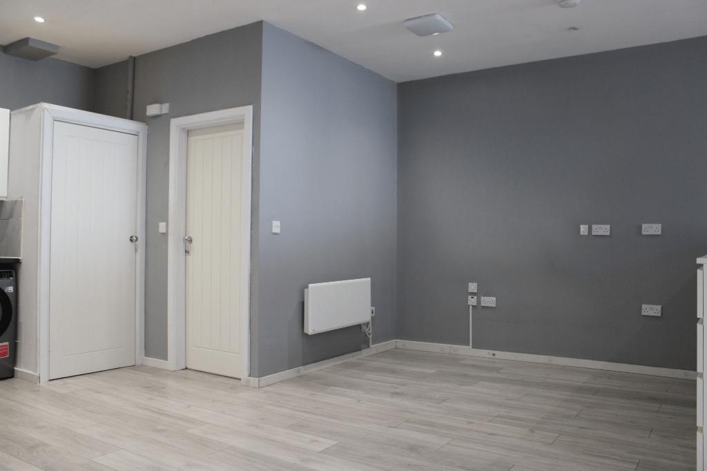 1 Bedroom STUDIO to Rent in WEMBLEY, HA0 1JE
