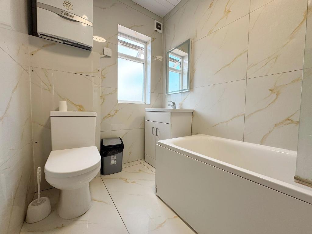 3 Bedroom HOUSE to Rent in WEMBLEY, HA0 1AP