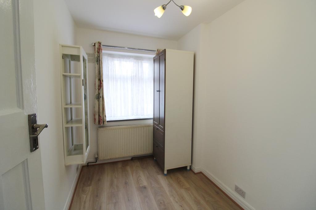 2 Bedroom MAISONETTE to Rent in PERIVALE, UB6 8TA