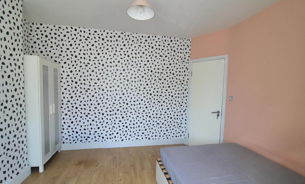 4 Bedroom HOUSE to Rent in WEMBLEY, HA0 4ET