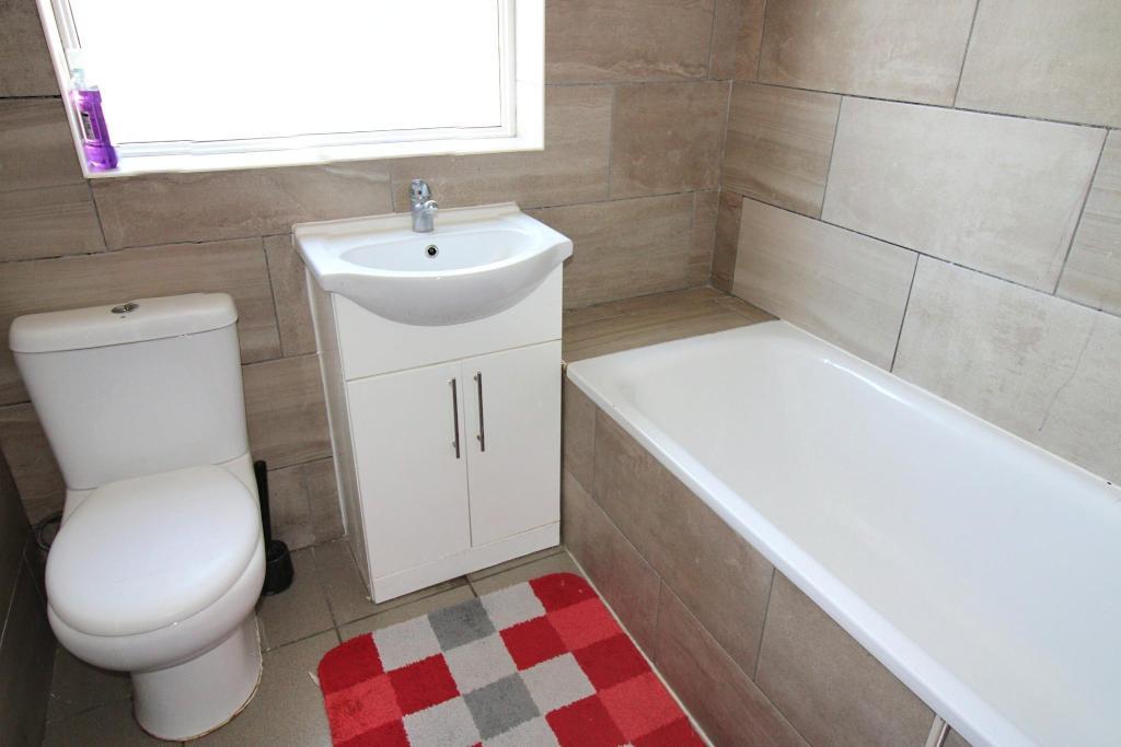 4 Bedroom HOUSE to Rent in WEMBLEY, HA0 4ET