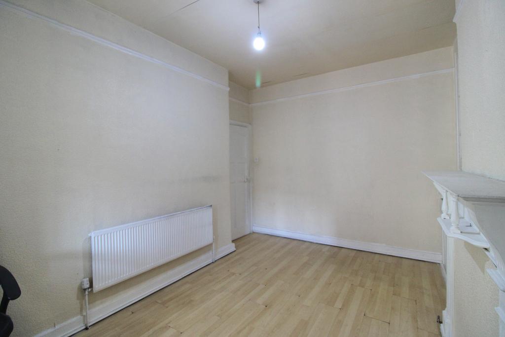 4 Bedroom END TERRACED to Rent in WEMBLEY, HA0 4JX